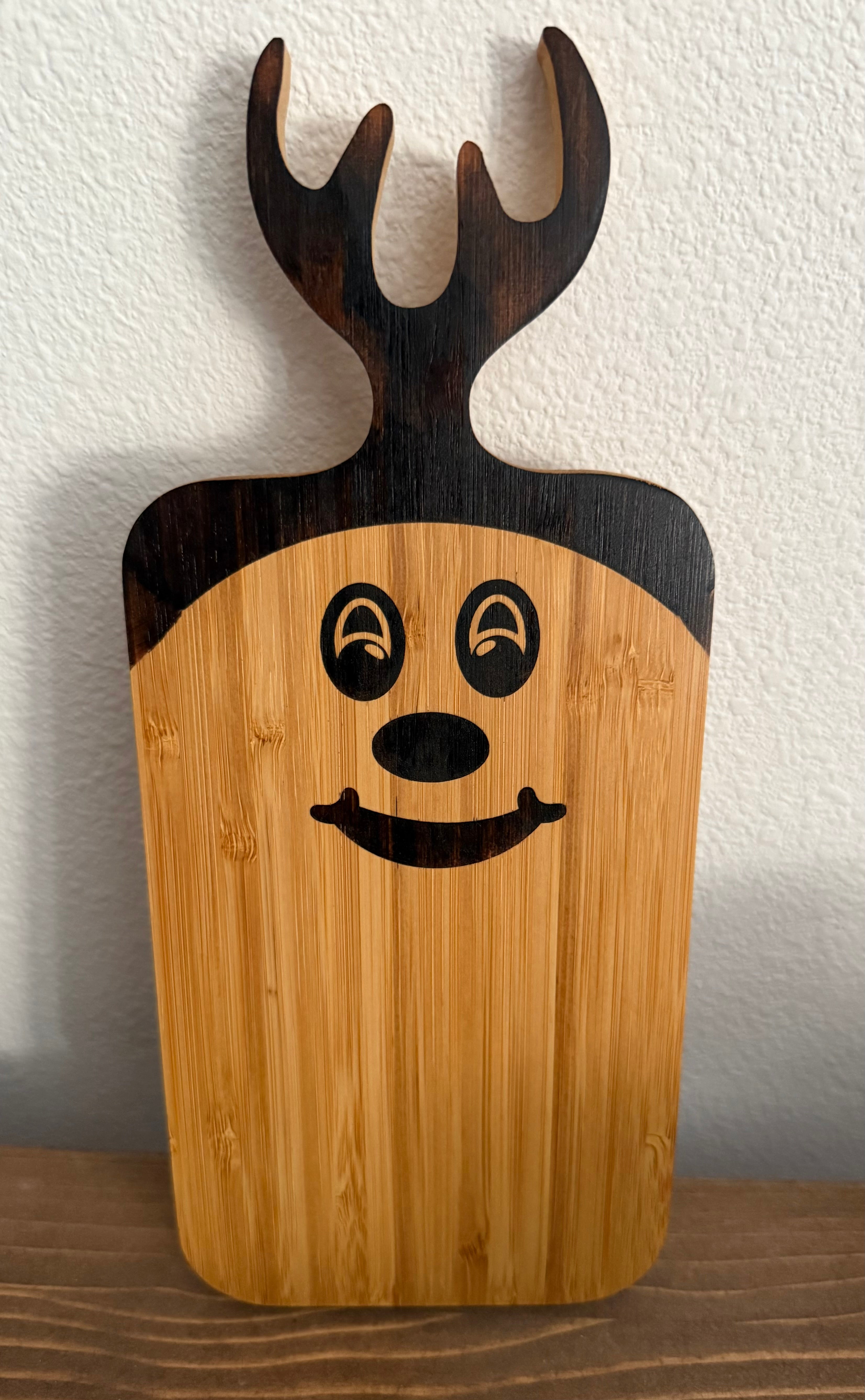 Wood Cutting/Charcuterie Boards-Custom Designing Available